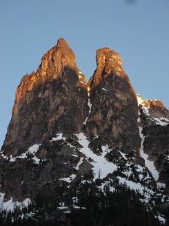 Sunrise on South Early Winters Spire from Highway 2