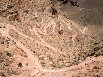 Looking down on the switchbacks from Skeleton Point to the Tonto Plateau.